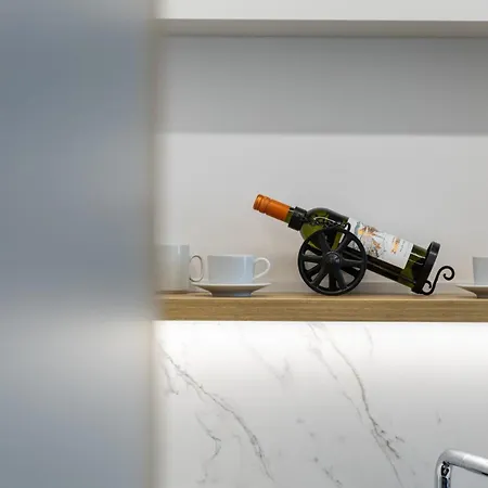 Appartement Designer Loft Retreat In Center Bratislava