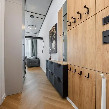 Апартаменты Designer Loft Retreat In Center