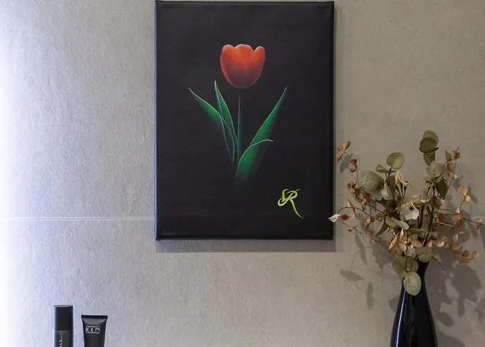 Апартаменты Designer Loft Retreat In Center *